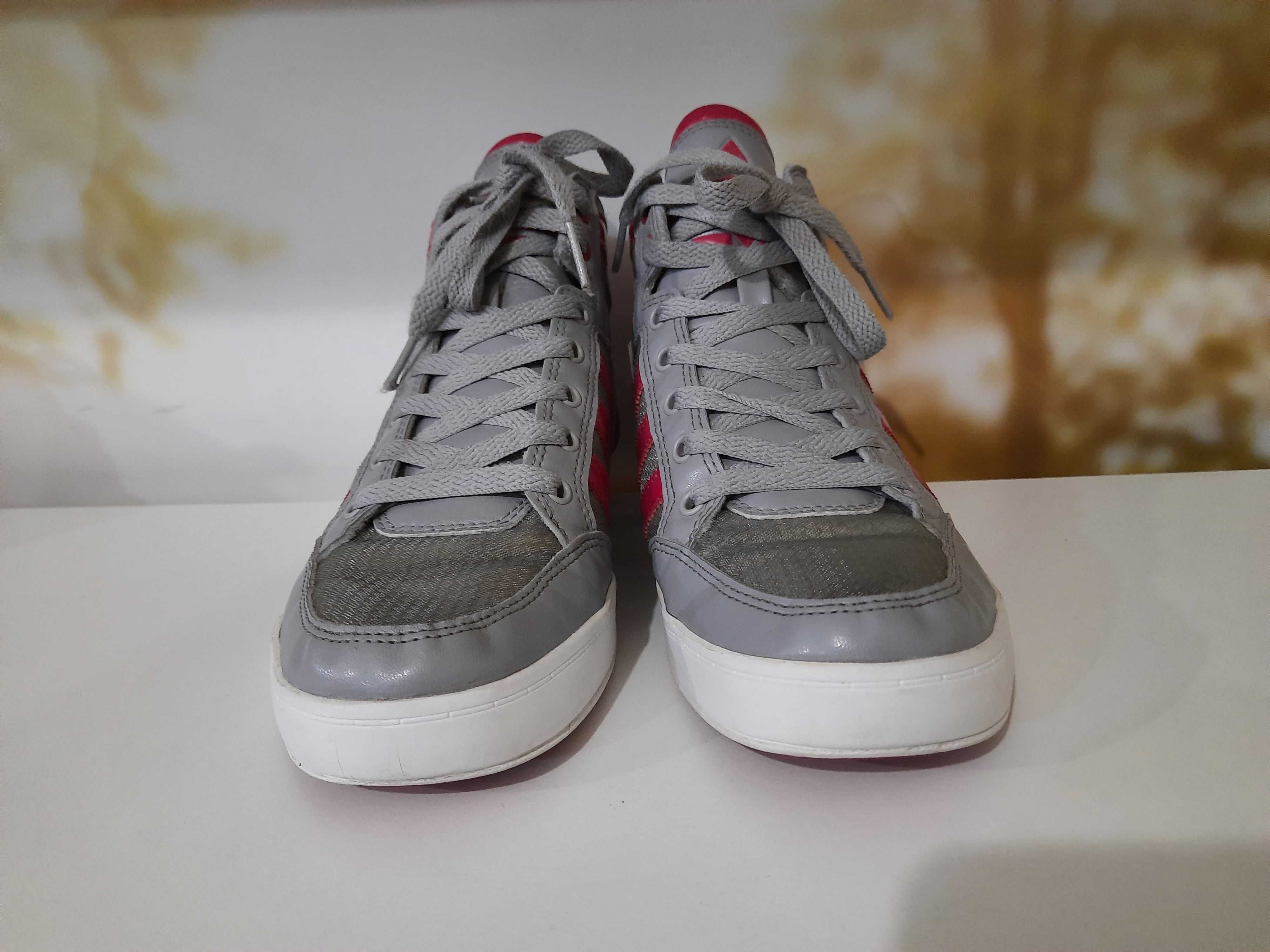 Женские кроссовки высокие кеды Adidas Q34250 р. 38(24 см)