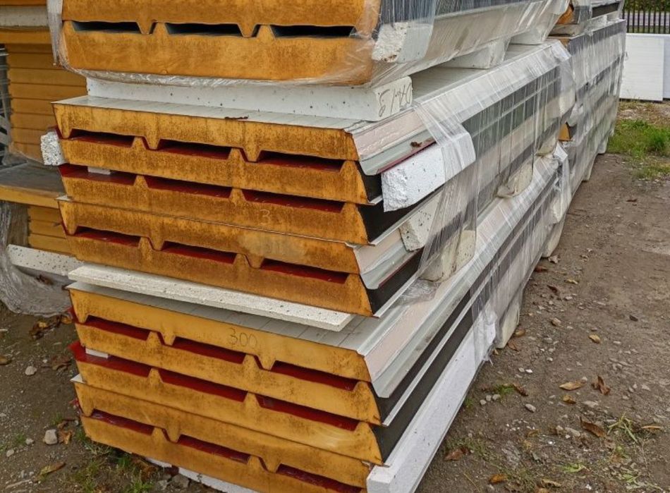 Płyta warstwowa dachowa Pir RAL 3011 3m, 3,5m x 1.08m