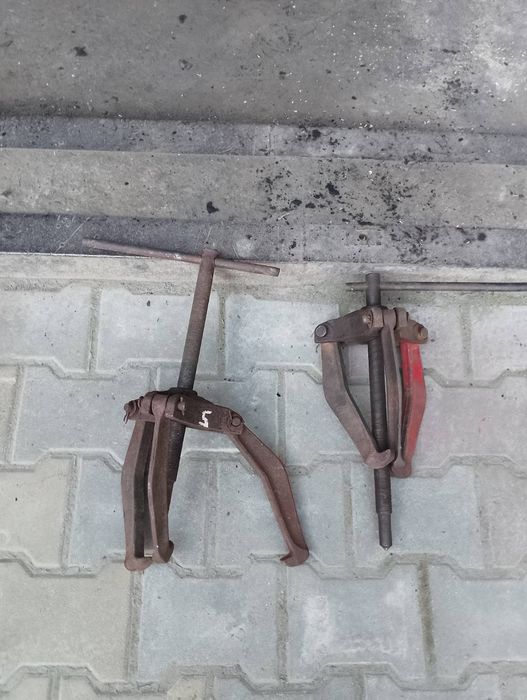 Знімач підшипників та шківів