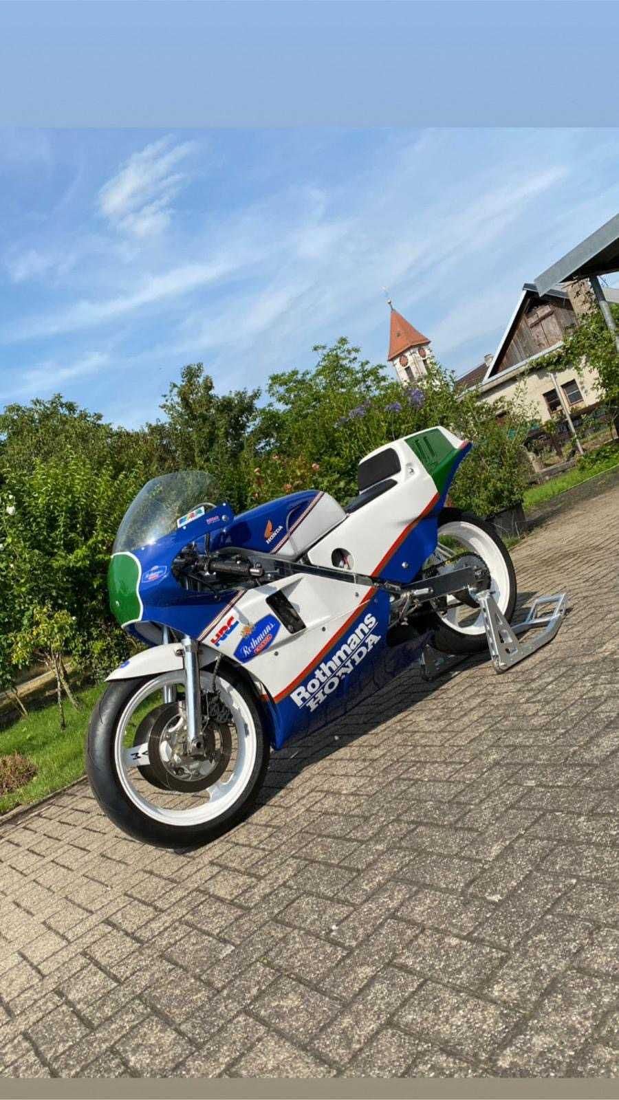 Honda RS 250 de pista