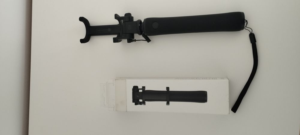 Монопод Xiaomi Mi Cable Selfie Stick (селфі палка)
