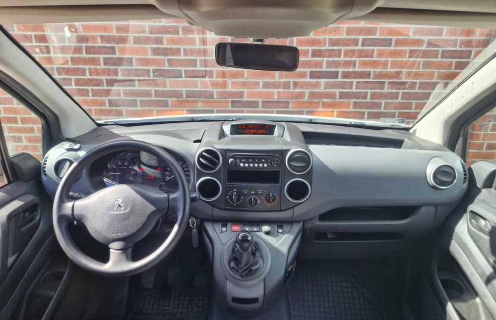 Peugeot Partner Wynajem / Wypożyczalnia samochodów Cito-Rent