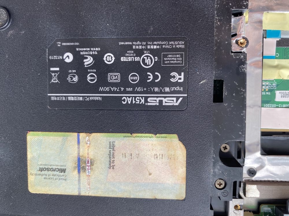Sprzedam laptop Asus K51C na części
