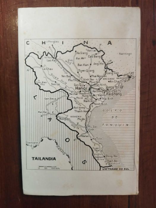 Wilfred G. Burchett - Bombas sobre Hanoi