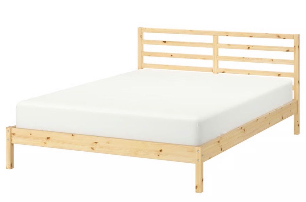 Cama ikea Pinho Tarva com estrado Luröy