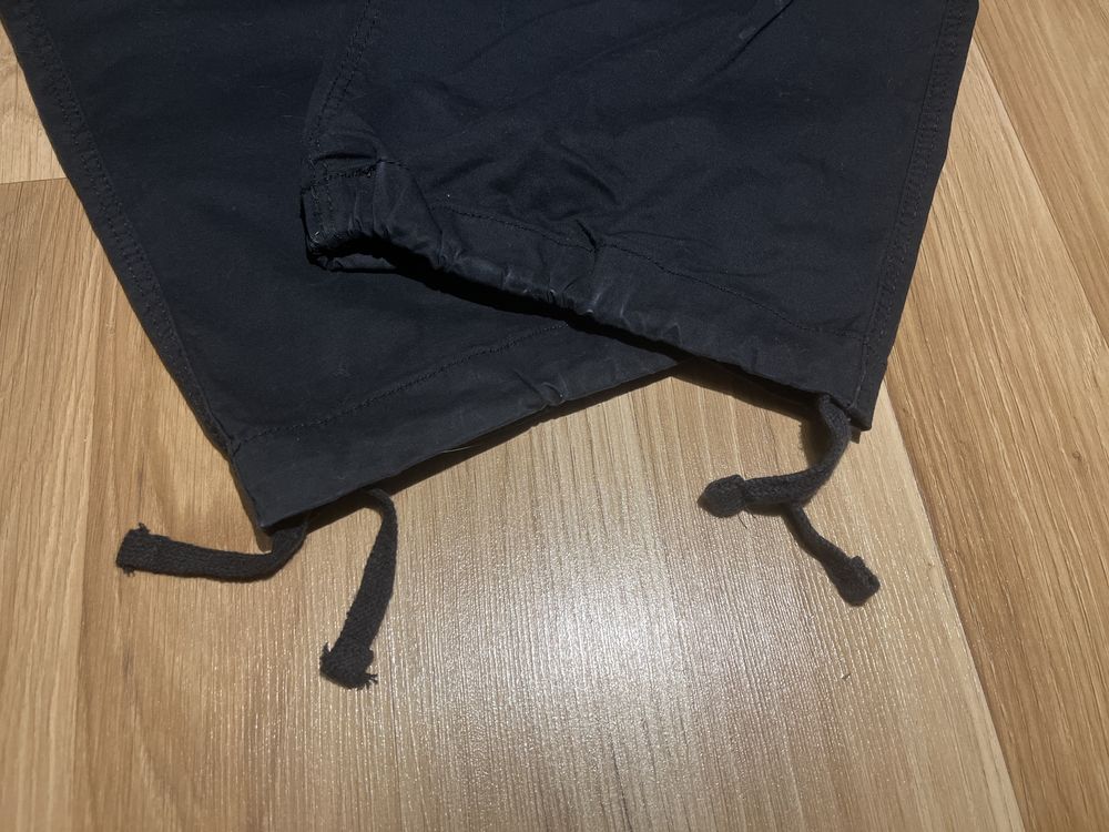 Czarne Spodnie Cargo Relaxed Fit