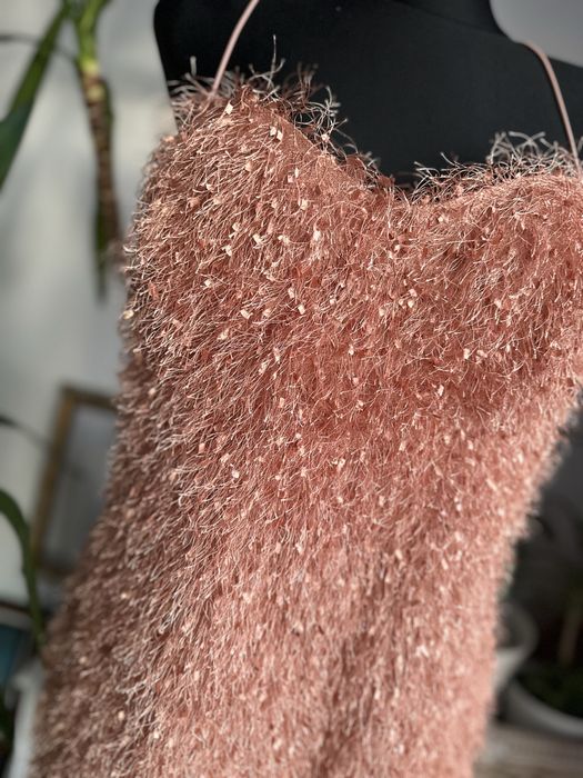 sukienka mini frędzle pióra zdobiona 46 3 xl 44 xxl