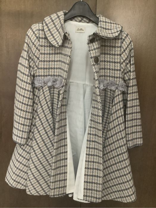 Casaco comprido de fazenda para menina de 8 anos