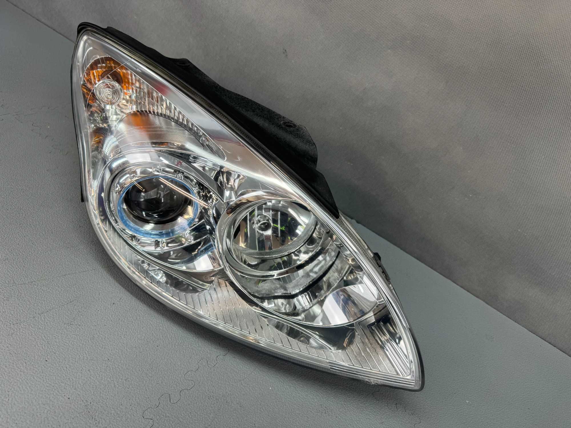 Hyundai I30 I przed lift Lampa Przód Przednia Prawa Europa IGŁA