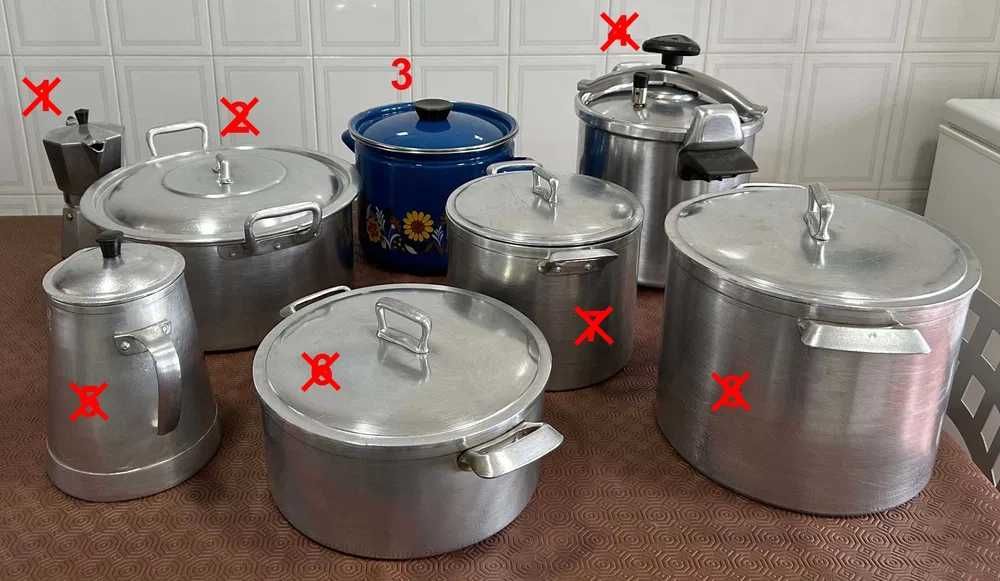 Tachos e panelas diversos