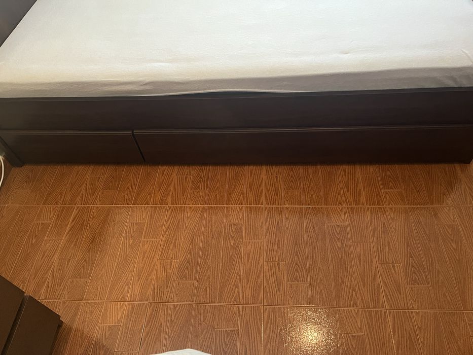 Cama Ikea SONGSAND Castanha