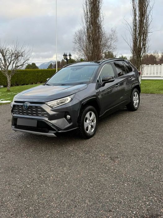 Toyota RAV4 Hybrid AWD-i Active 2020 67 000 km Automat 4x4