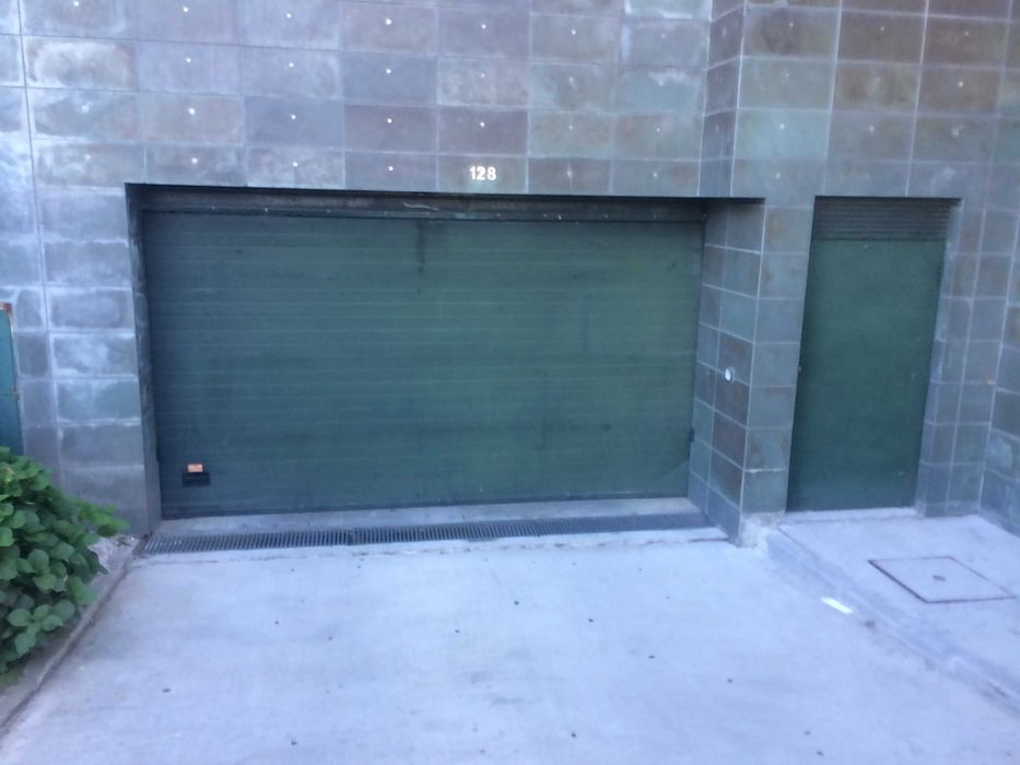 Arrenda-se Lugar de Garagem Paranhos Vale Formoso Arca D'Água Lidl
