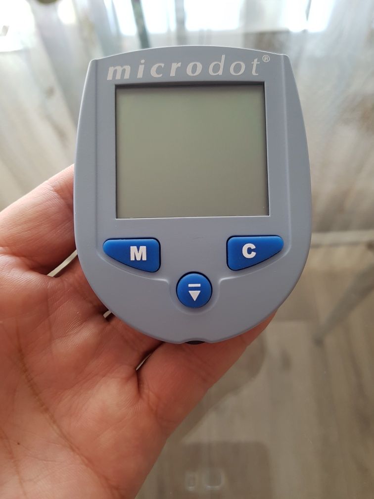 Цифровой глюкометр Microdot Германия