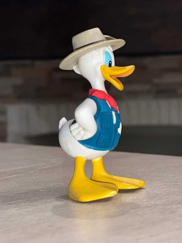 Figura Donald Duck “Explorador Safari” Disney – PVC Colecionável