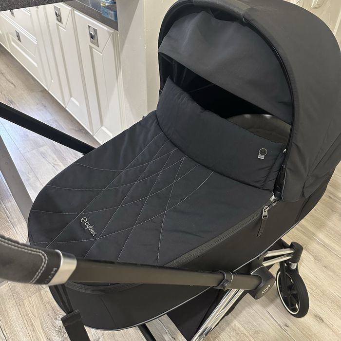 Продам коляску Cybex priam 3,0 deep black