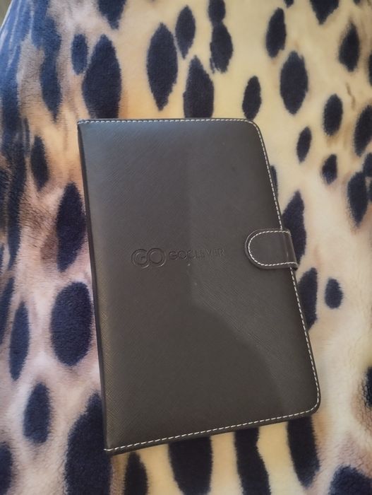 Продам чохол -клавівтура на планшет.