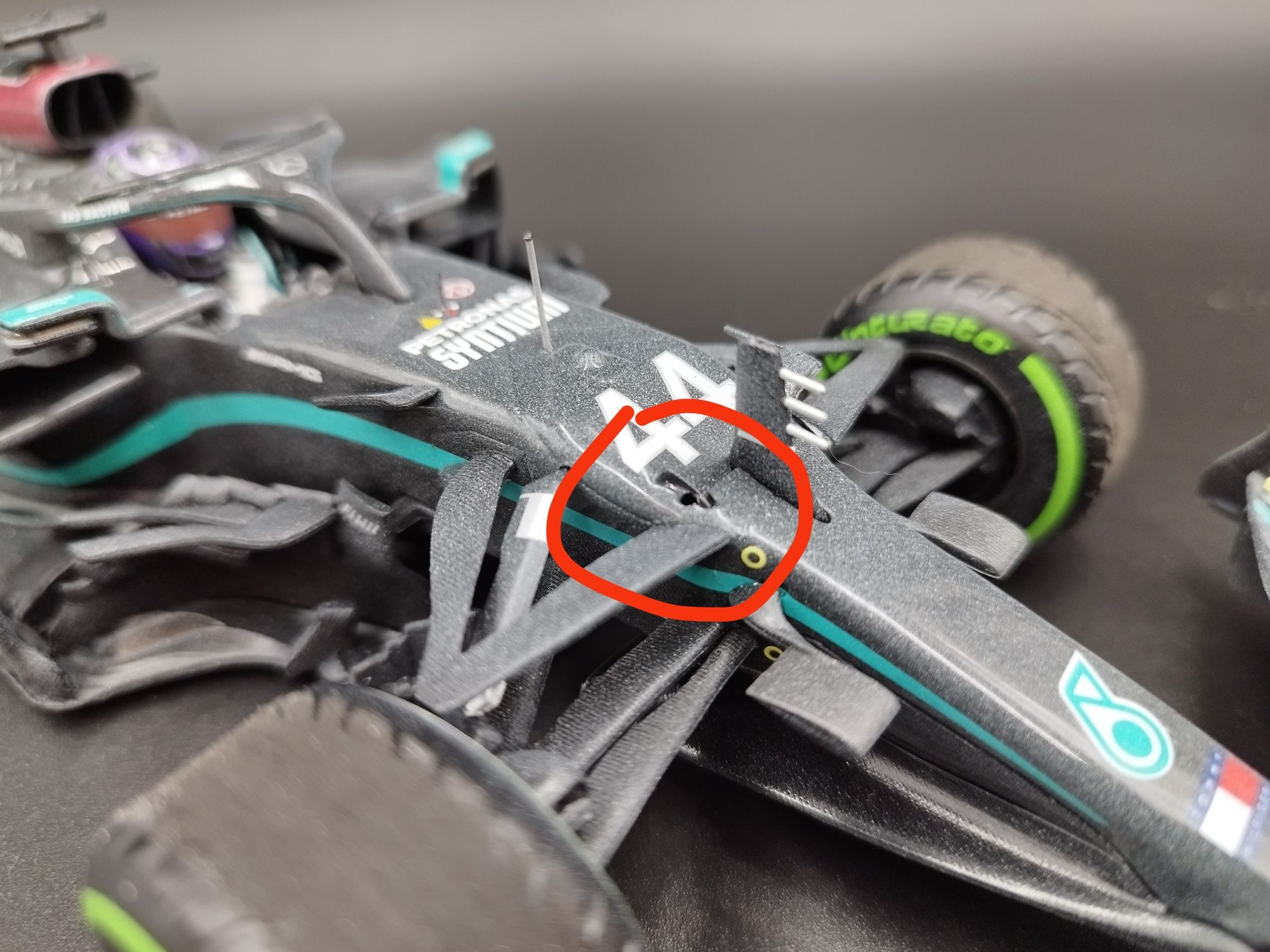 1:18 Minichamps Mercedes-AMG PETRONAS F1 TEAM L.Hamilton, WINNER TURKI