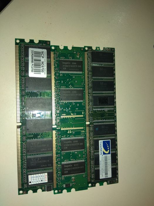 Оперативная память ddr 400 две по 256 mb одна 512mb