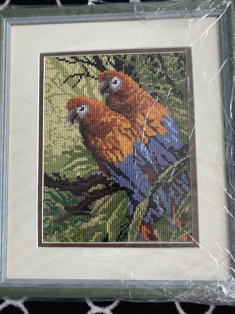Wyszywany obraz Papugi 35x29 z paspartu
