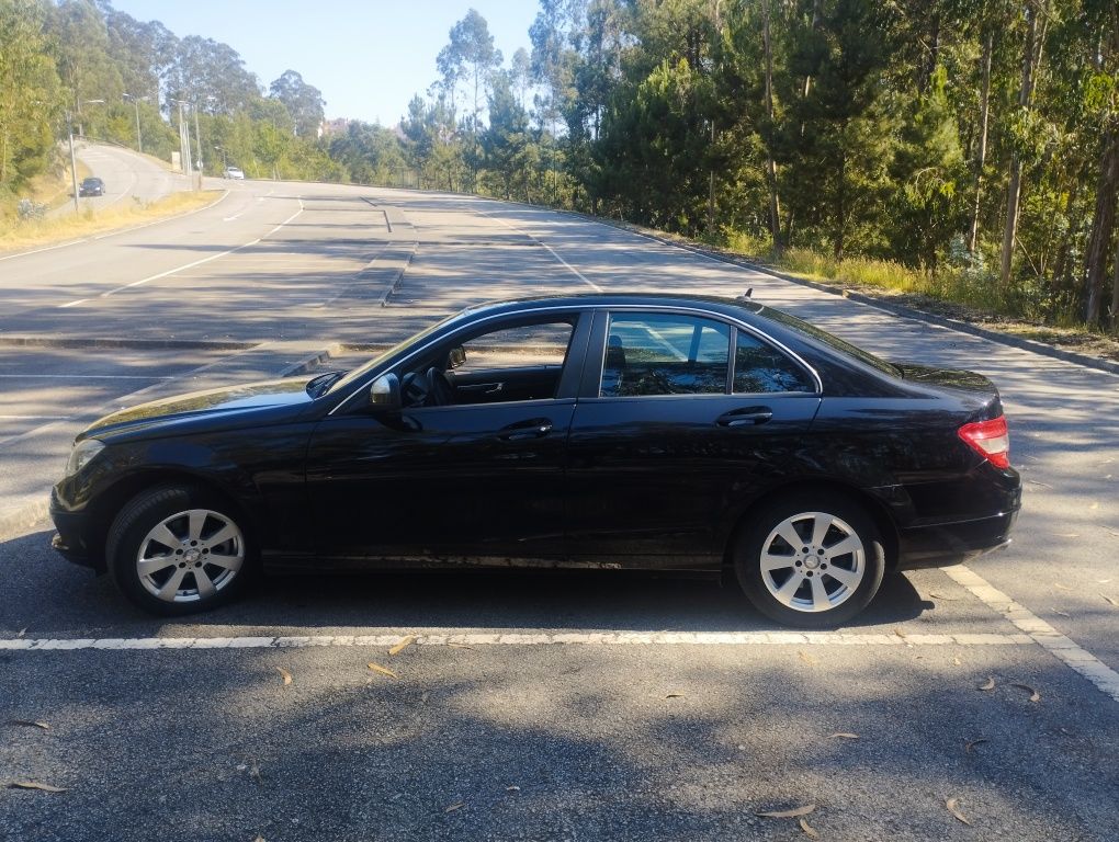 Mercedes Benz C220cdi