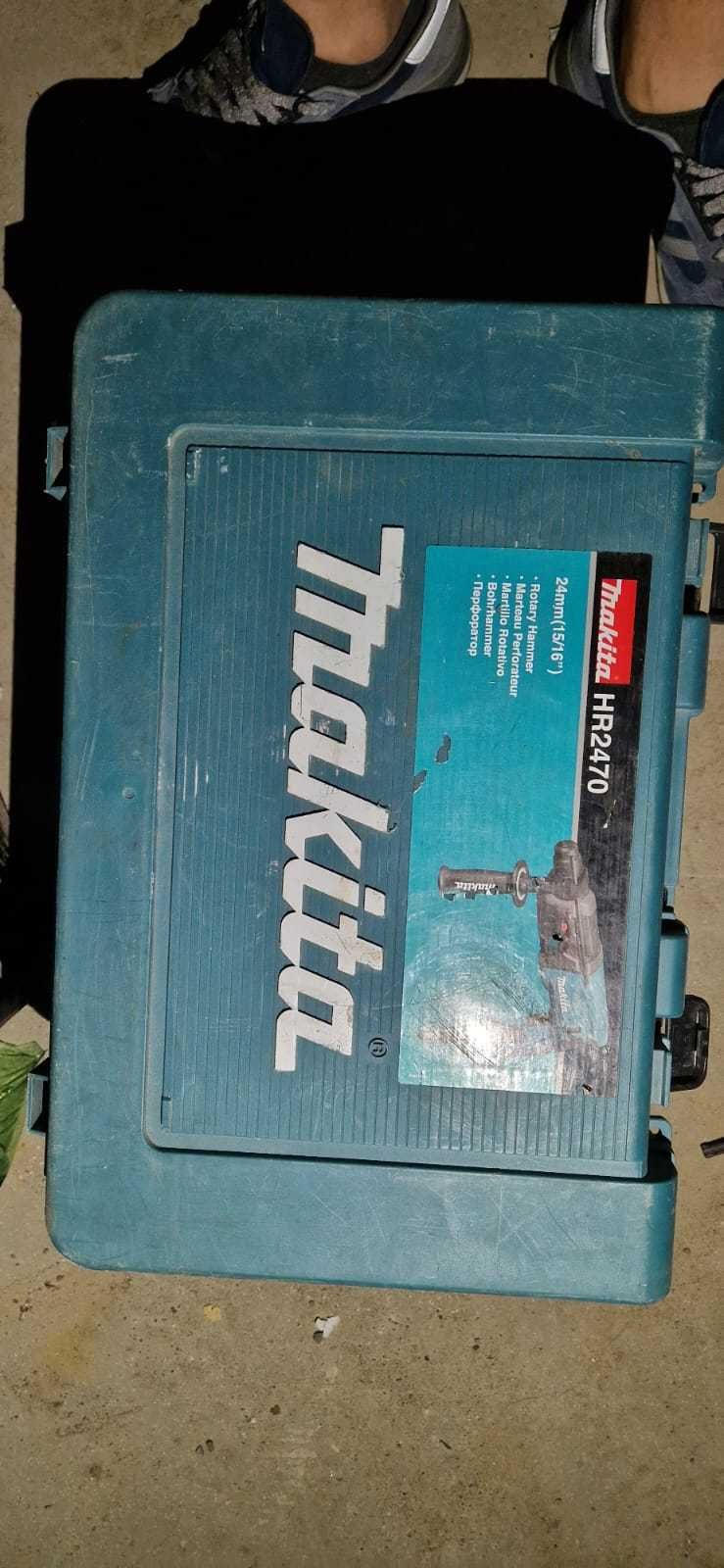 Перфоратор makita HR2470