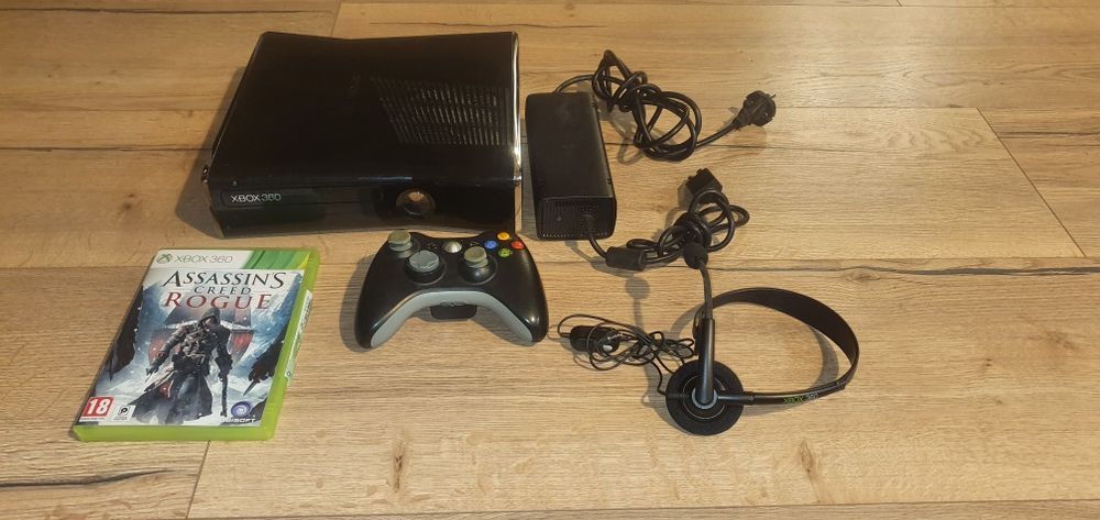 Xbox 360 250gb /pad /Słuchawka /gry