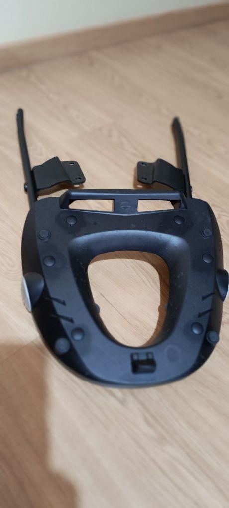 Mala Givi 45L com suporte