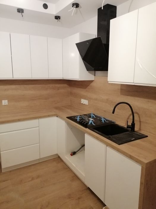 Skręcanie składanie mebli