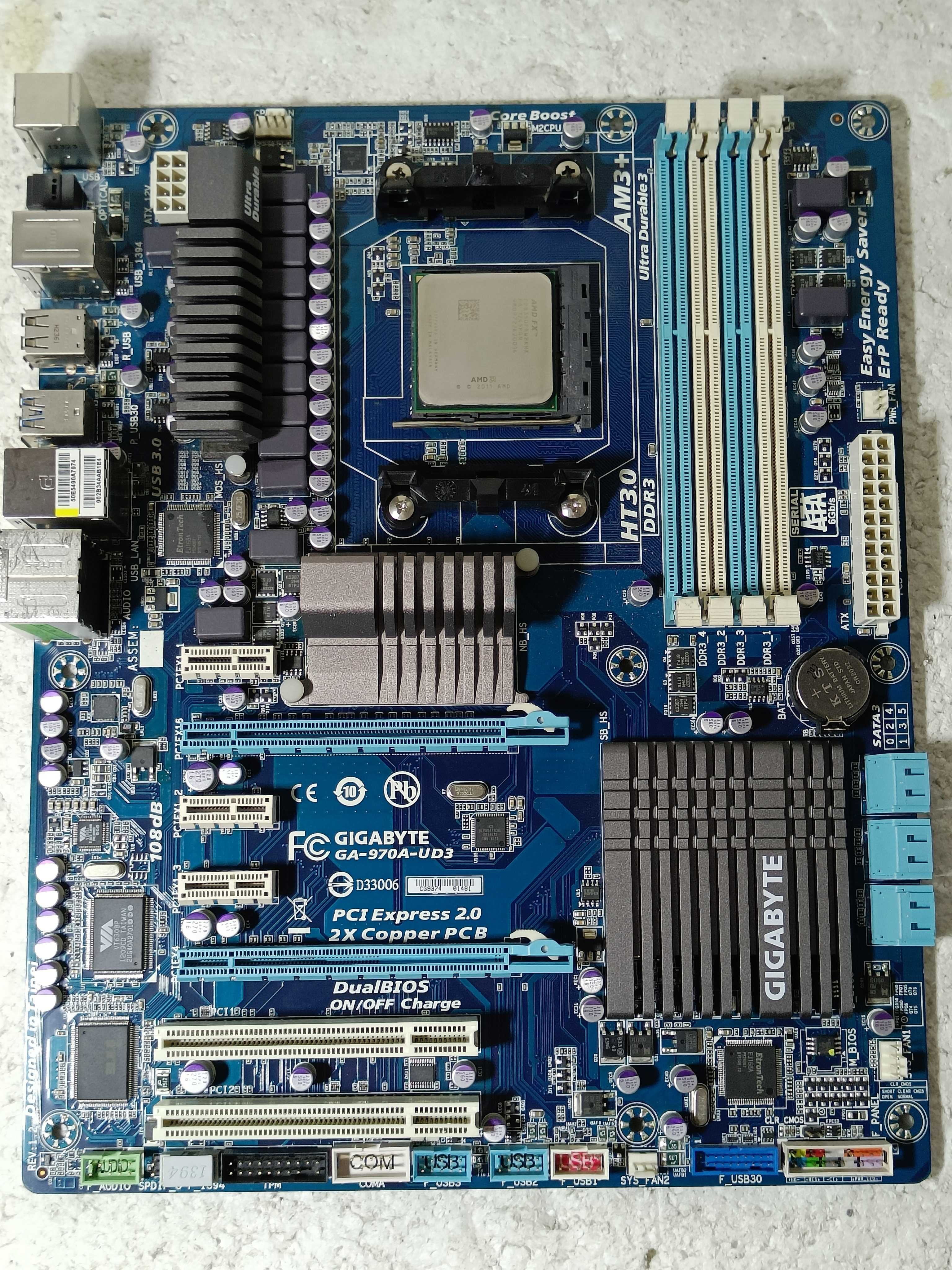 КОМПЛЕКТ Материнка AMD Gigabyte GA-970A-UD3 + проц FX8350 8 ядер sAM3+