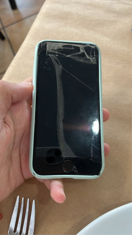 Iphone 7 ecra partido