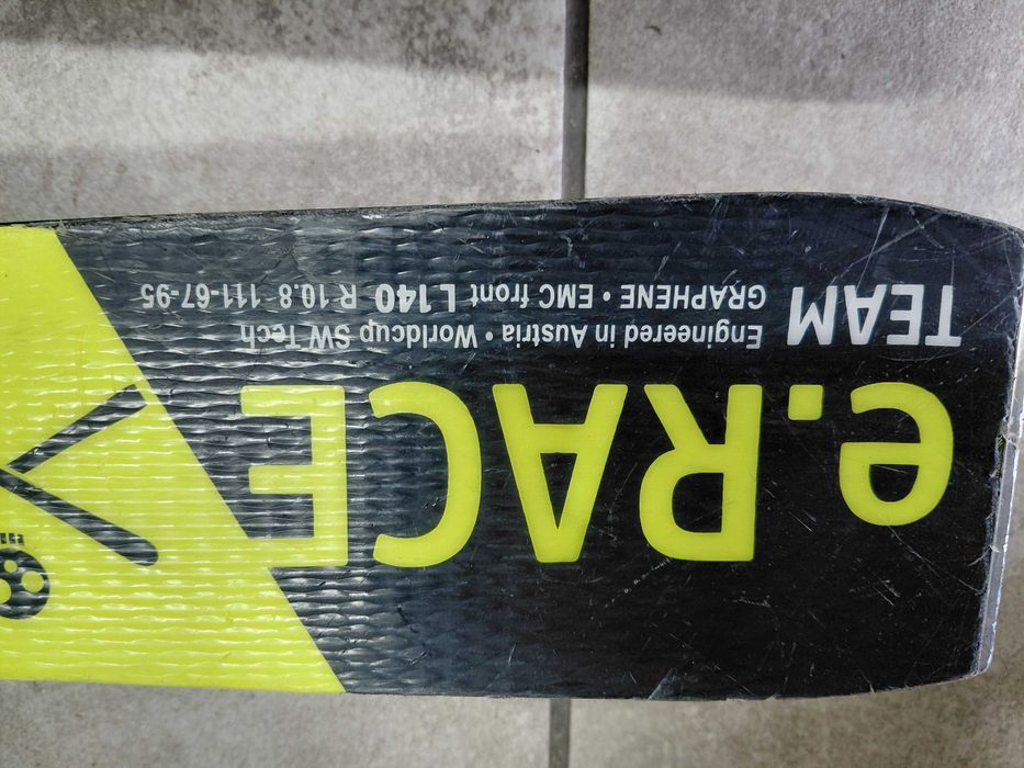 Narty Head WC Rebels e. Race Team używane 140 cm