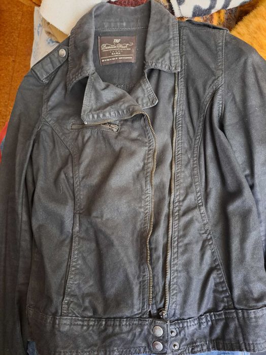 Casaco preto zara