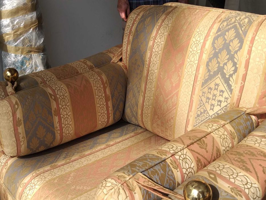 Sofá em tecido - muito bom estado