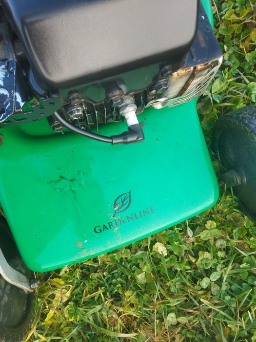 Kosiarka spalinowa bricks