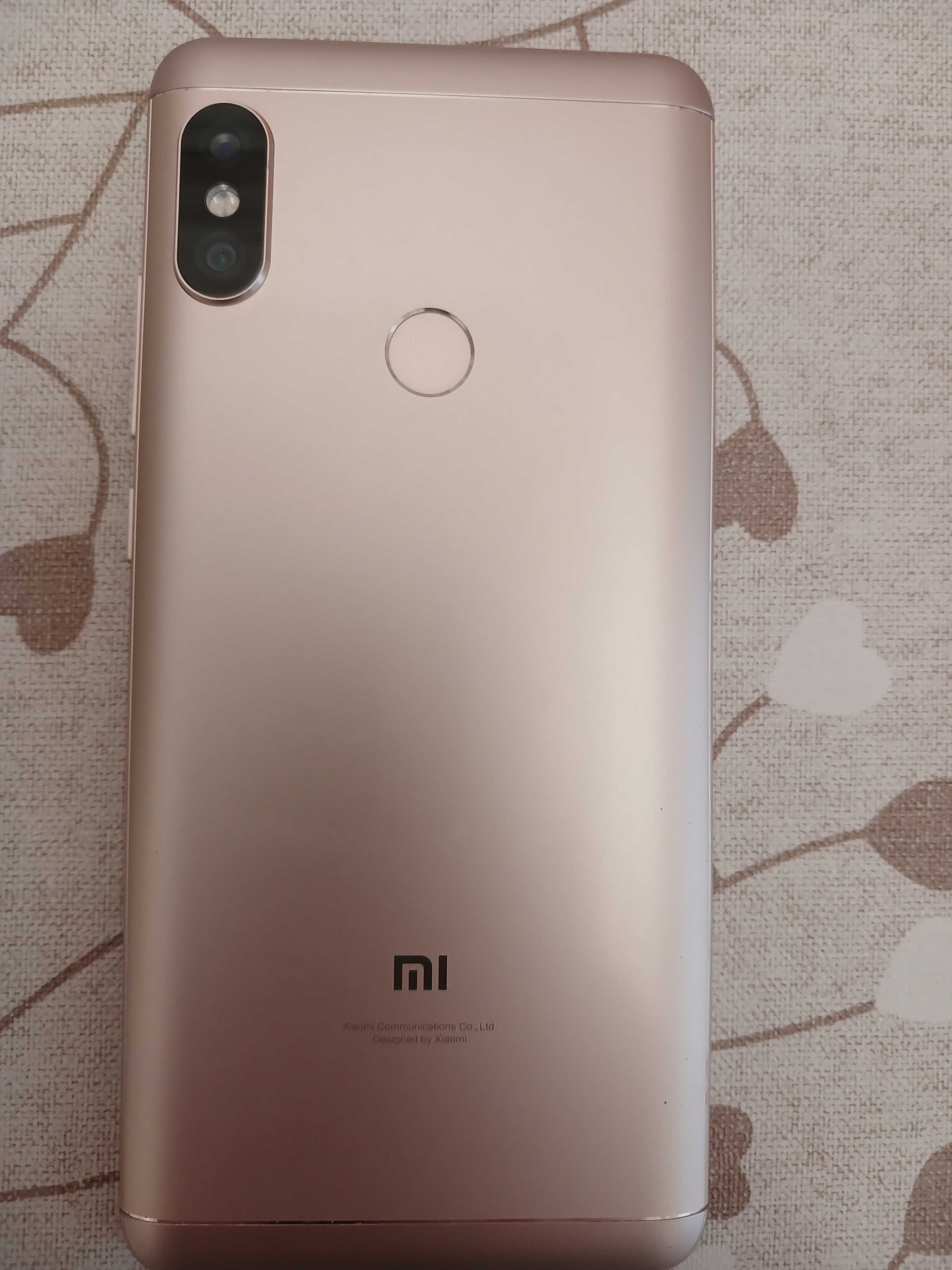 Xiaomi Redmi Note 5 4/64Gb