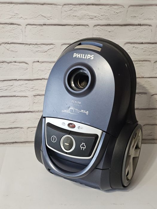 Продам пылесос Philips FS 9170/01B.
