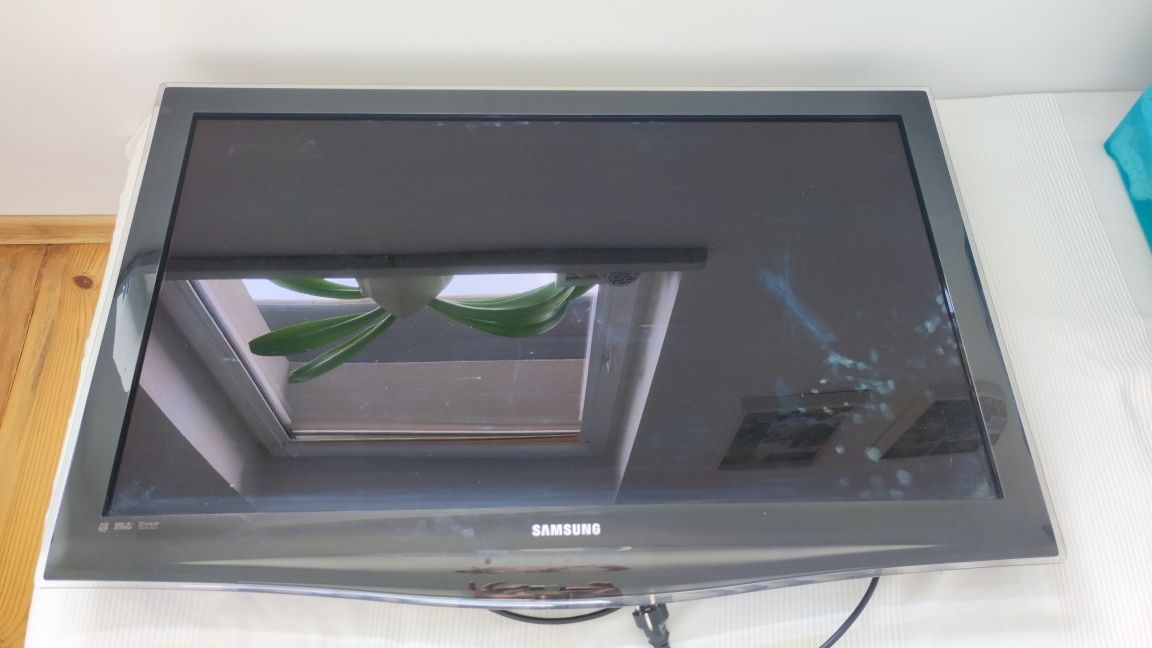 Telewizor lcd Samsung le40b650 40 cali sprawny gratis dekoder