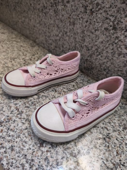 Buty dziewczęce koronkowe