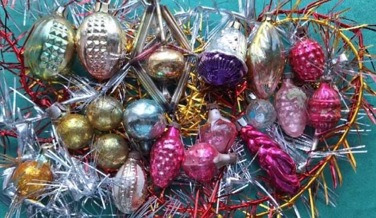 Дед мороз снегурочка елочные игрушки СССР флажки новогодние мишура