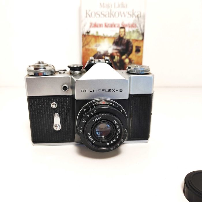 Lustrzanka analogowa REVUEFLEX - B Eksportowy Zenit B z Indrustar 50-2