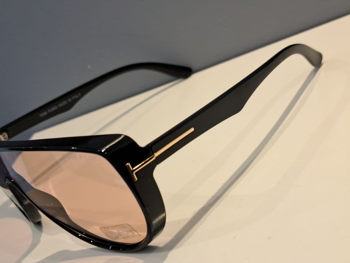 **TOM FORD damskie duże czarne nowe okulary przeciwsłoneczne złote log