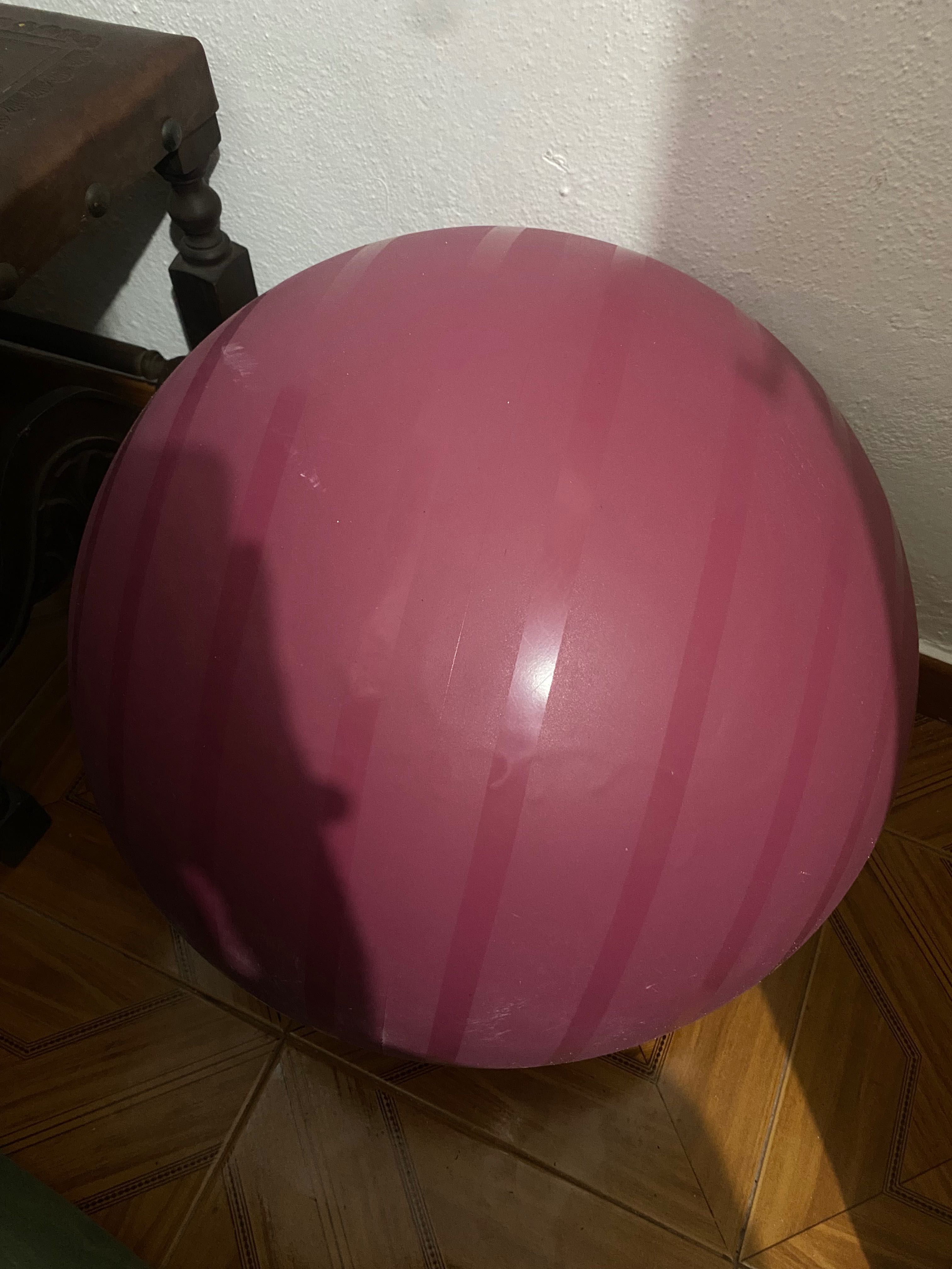 Bola de ginástica ou pilates