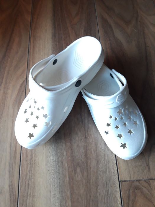 Crocsy damskie klapki ogrodowe piankowe 39 nowe