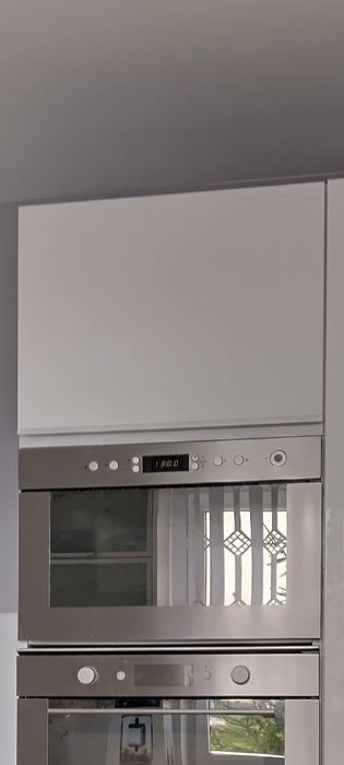 Mikrofala do zabudowy Whirlpool