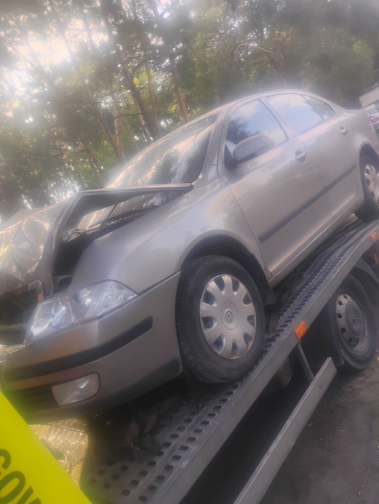 Skoda Octavia 19 z 2008r W całości lub części
