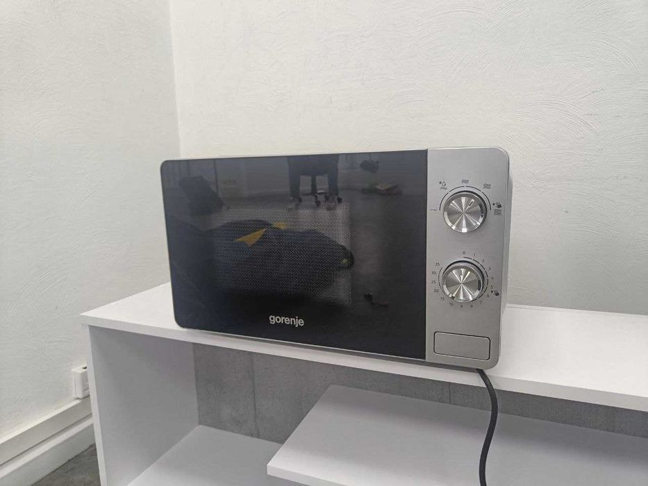 Мікрохвильова піч Gorenje MO17E1S