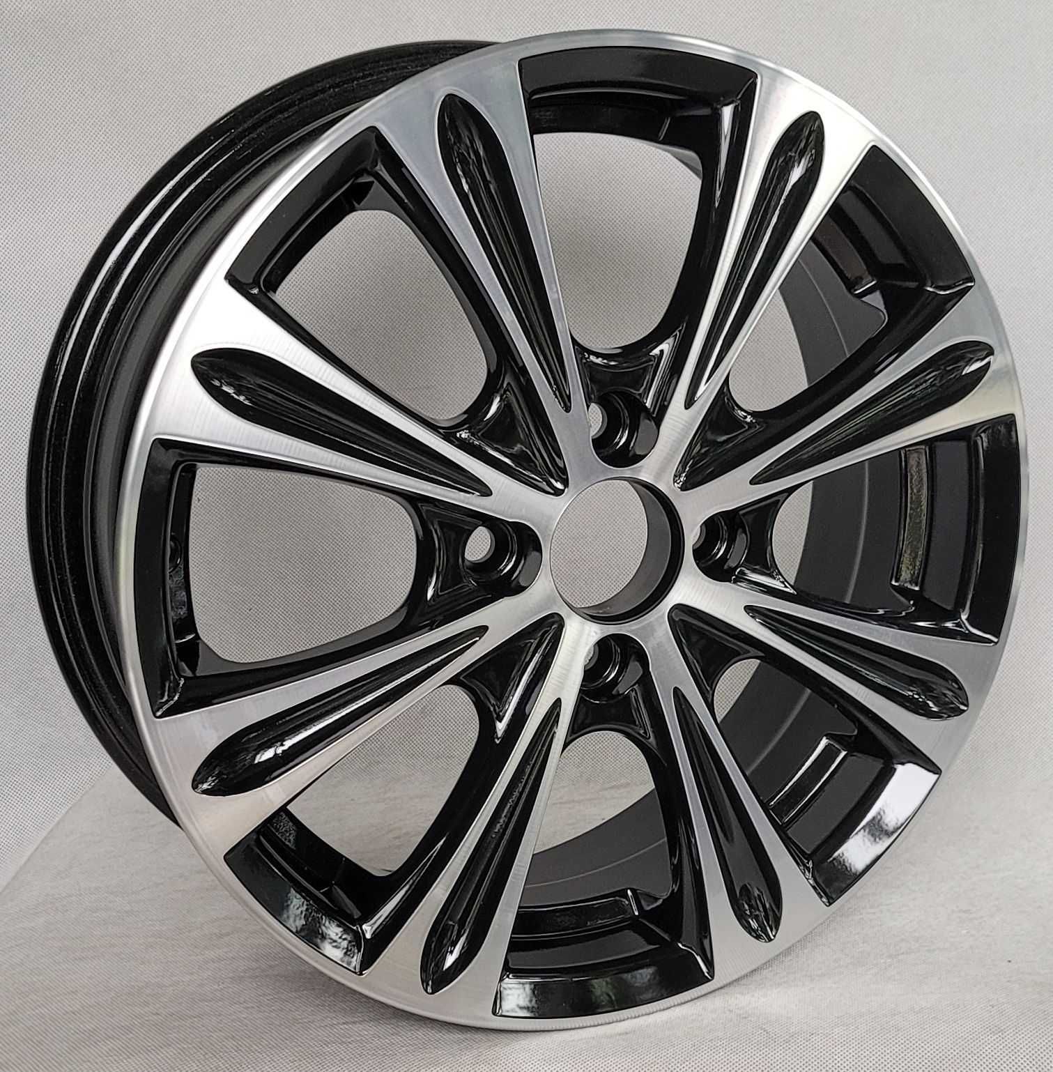 Felgi 15 4x100 Nissan Micra Colt Honda Jazz Fiat Grande Punto Evo Karl