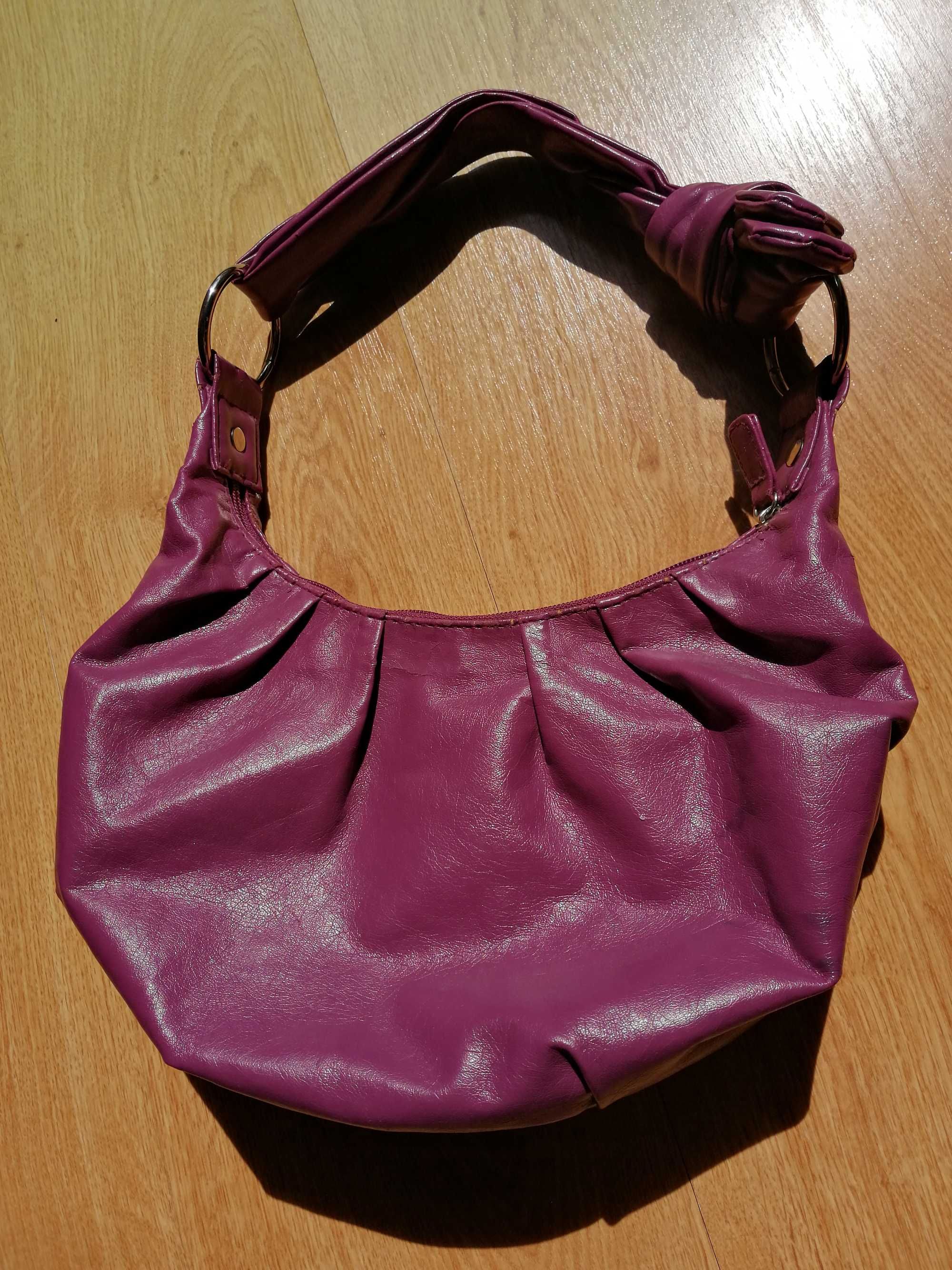 fioletowa torebka bagietka vintage 2000s