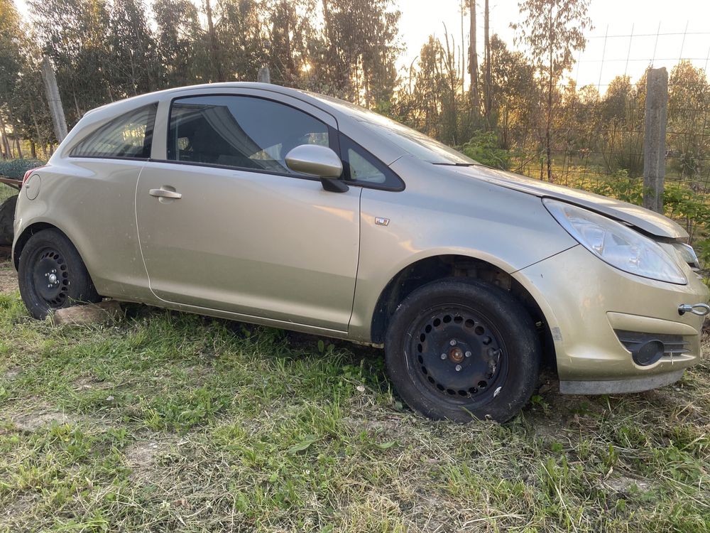 Opel corsa D ( peças)